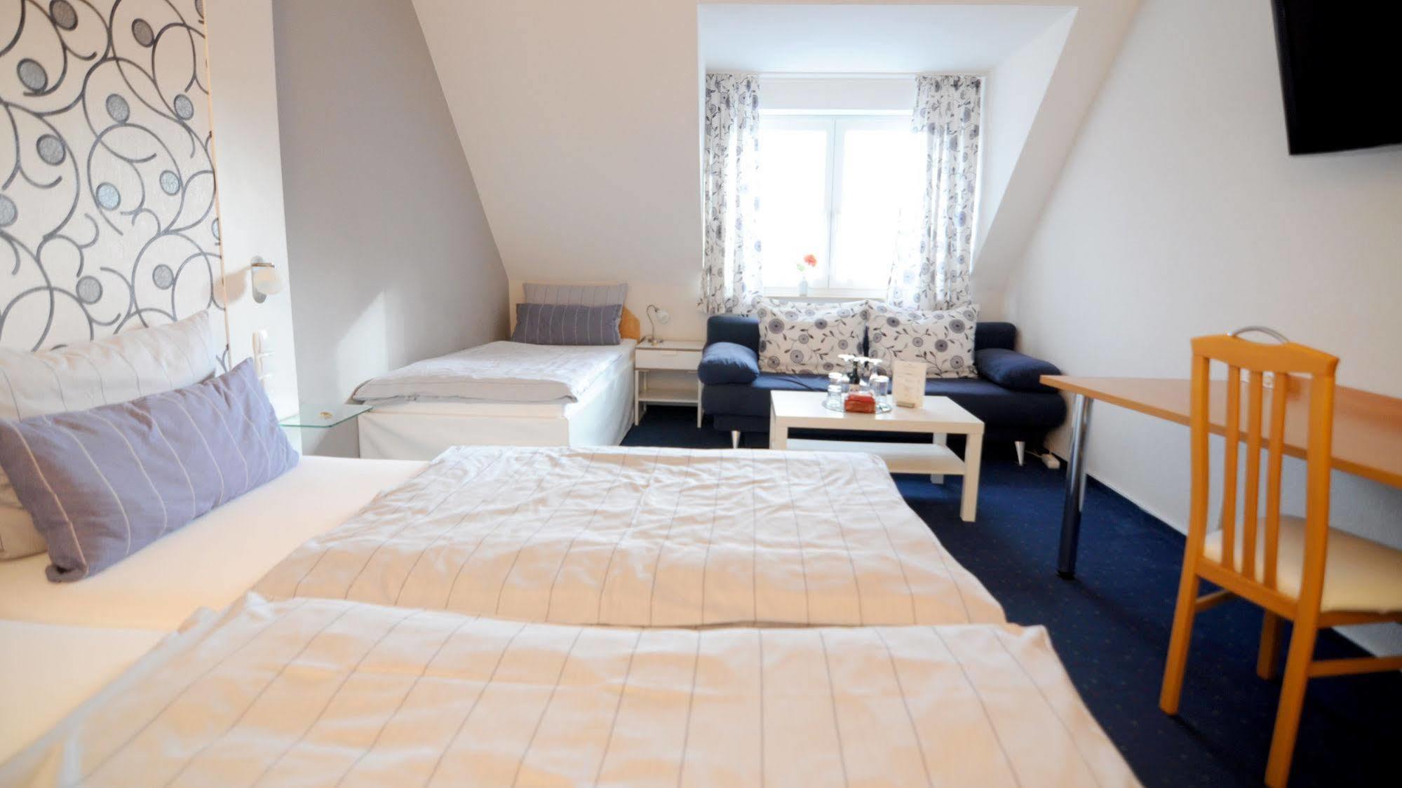 Hotel Zur Bever เทล์กเตอ ภายนอก รูปภาพ